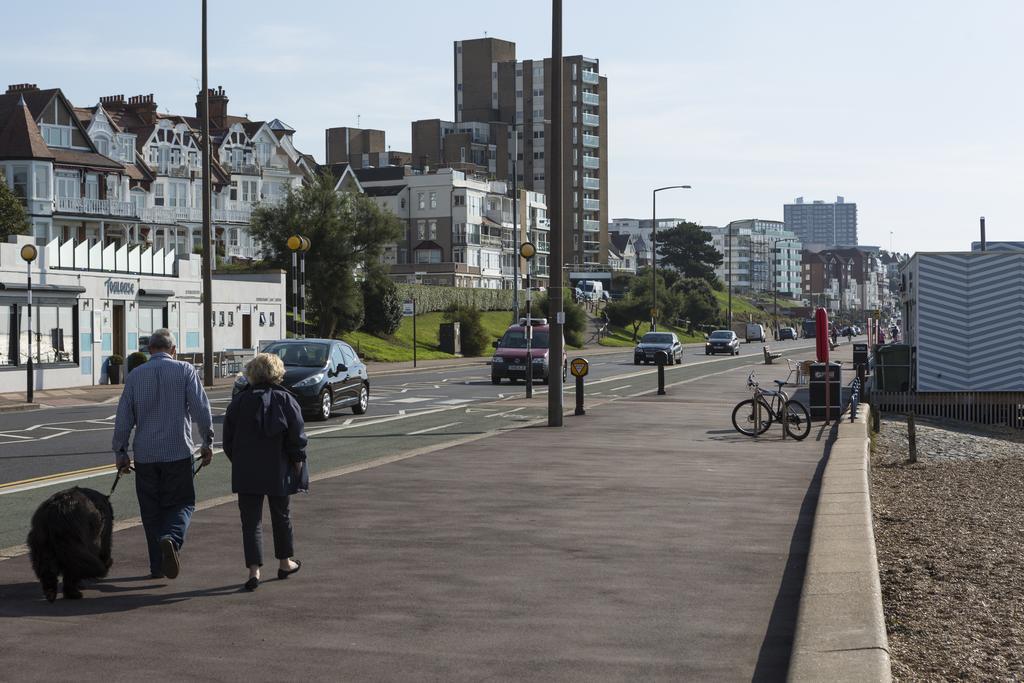Southend Guest House - Close To Beach, Train Station & Southend Airport Luaran gambar