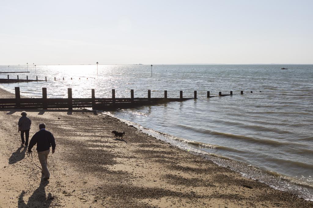 Southend Guest House - Close To Beach, Train Station & Southend Airport Luaran gambar